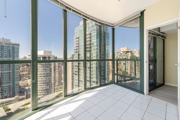 Property Photo:  1239 W Georgia Street 2603  BC V6E 3J5 