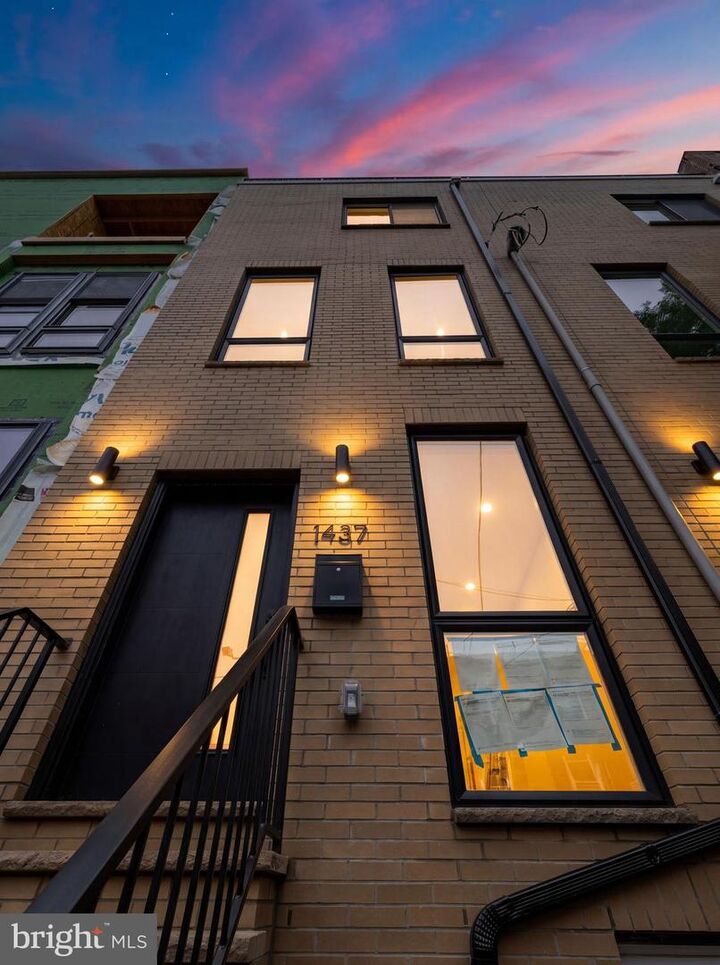 Property Photo: 1437 S 8th Street PA 19147