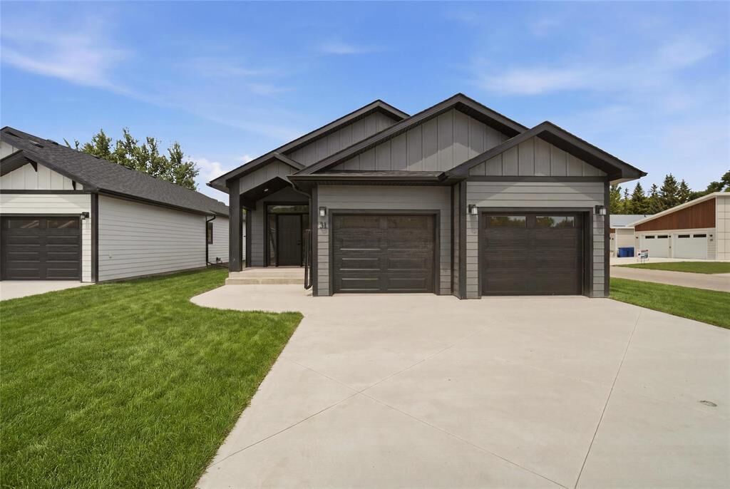 Property Photo:  31 Gelinas Street  MB R0A 1V0 