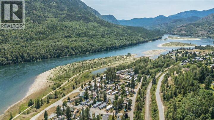 Property Photo:  500 16th Avenue 41  BC V0G 1G0 