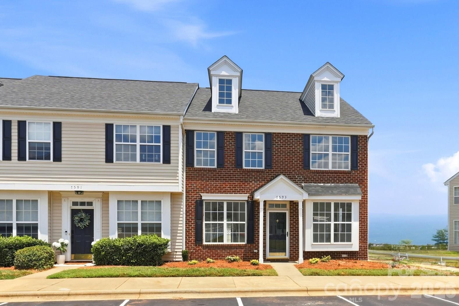 Property Photo:  7593 Bluff Point Lane  NC 28037 