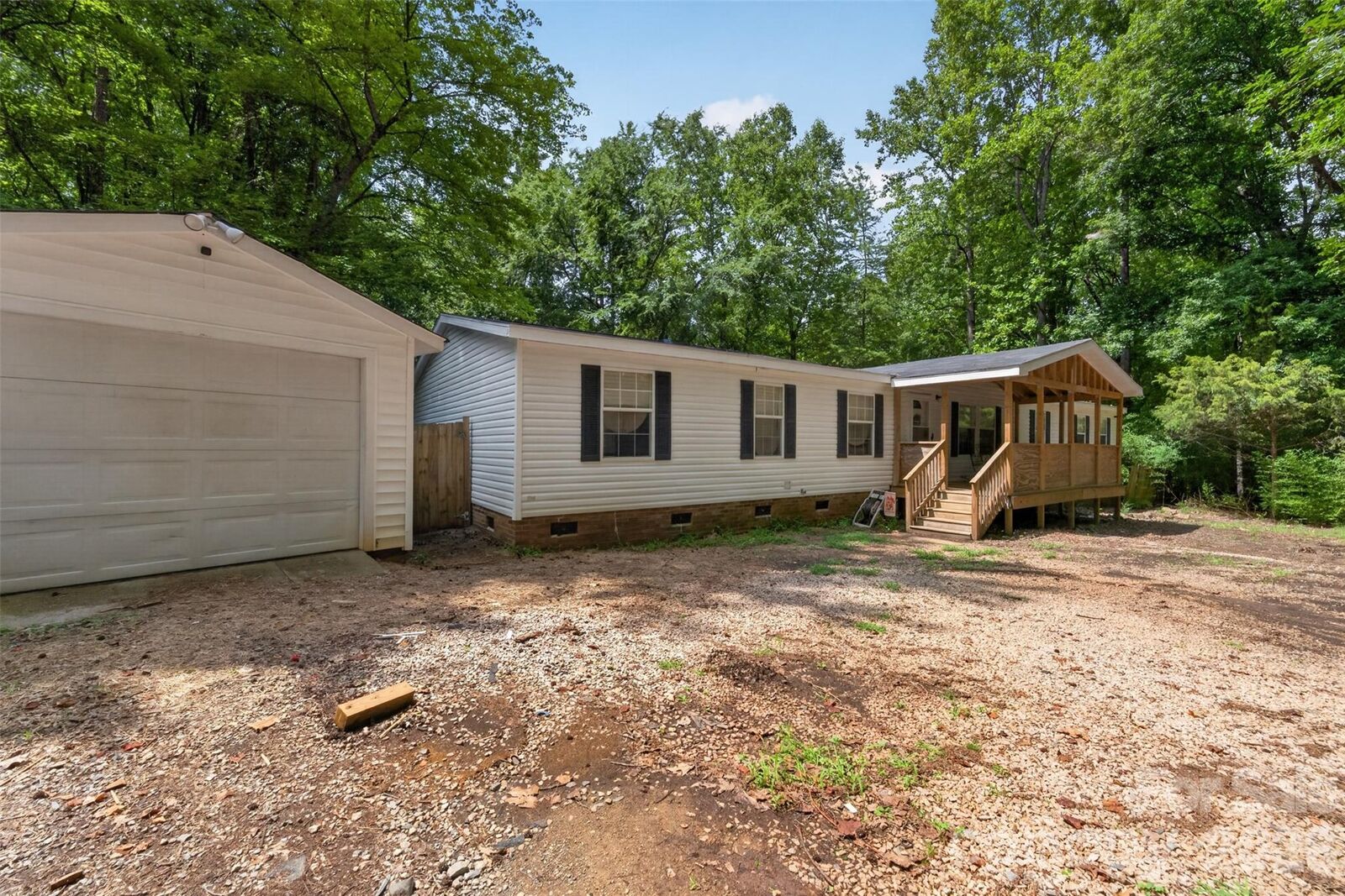 Property Photo:  4014 Eutaw Drive  NC 28173 
