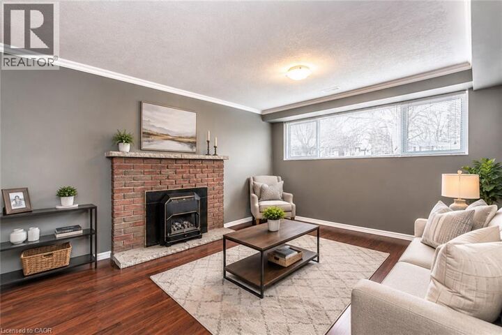Property Photo:  442 Blythwood Place B  ON N2L 4A3 