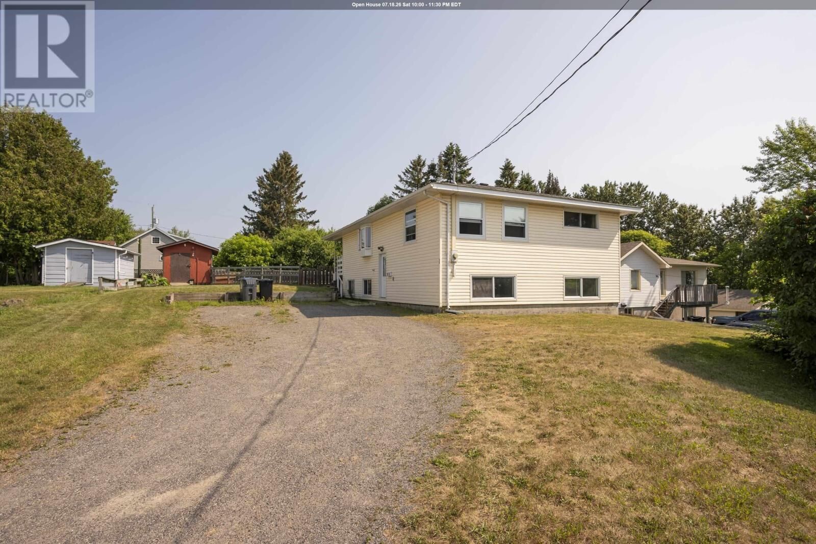 Property Photo: 40 Lawrence Ave ON P7A 6X5