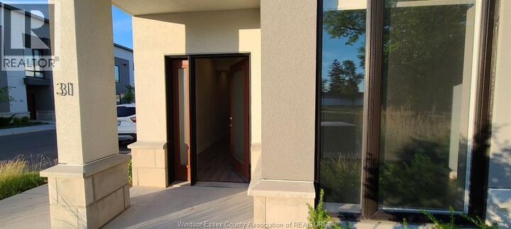 Property Photo: 550 Sandison Street 31 ON N9E 0A3