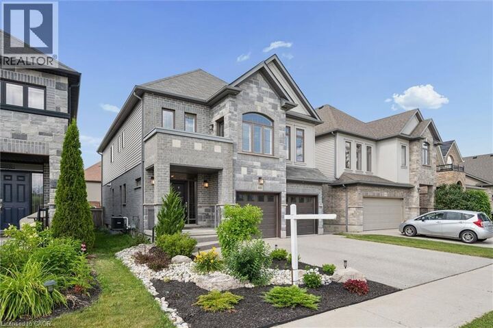 Property Photo: 606 Pinery Trail ON N2V 2Y6
