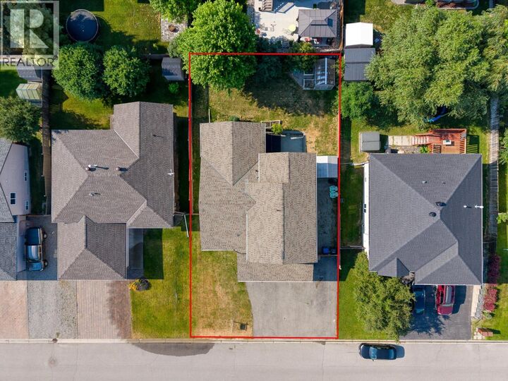 Property Photo: 1409 Southview Drive BC V1C 6S1