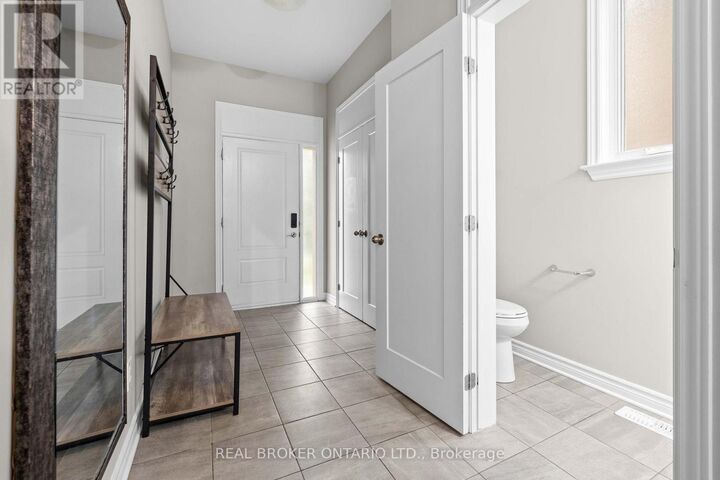 Property Photo: 838 Cedar Creek Drive ON K1T 0N6