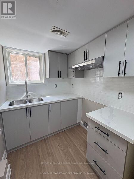 Property Photo: 3404 Monica Drive North ON L4T 3E7
