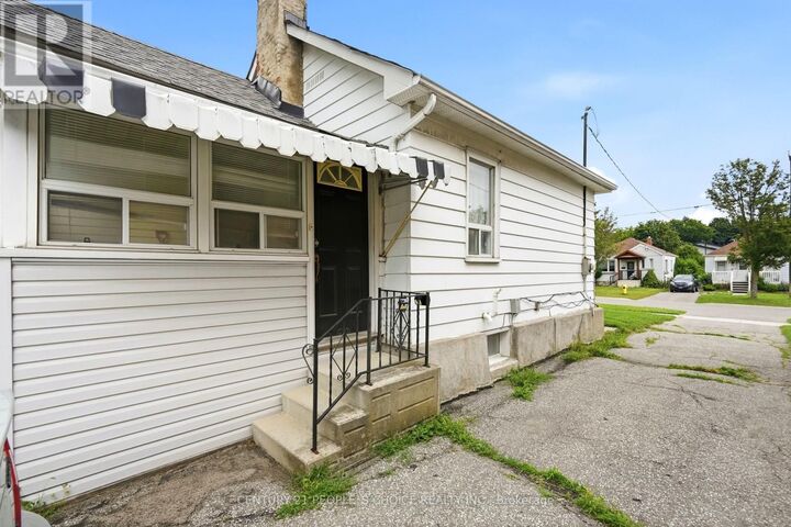 Property Photo: 104 Grenfell Street ON L1J 4W2