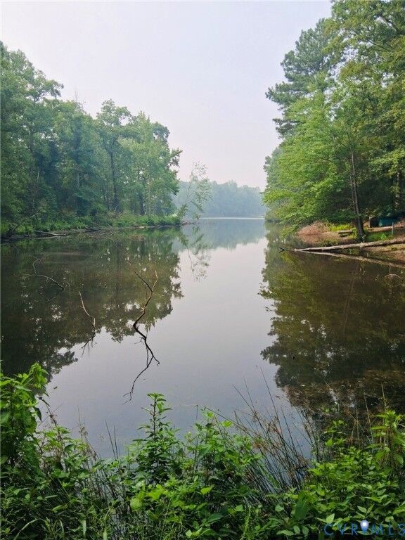 Property Photo: 10258 Malabar Circle VA 23116