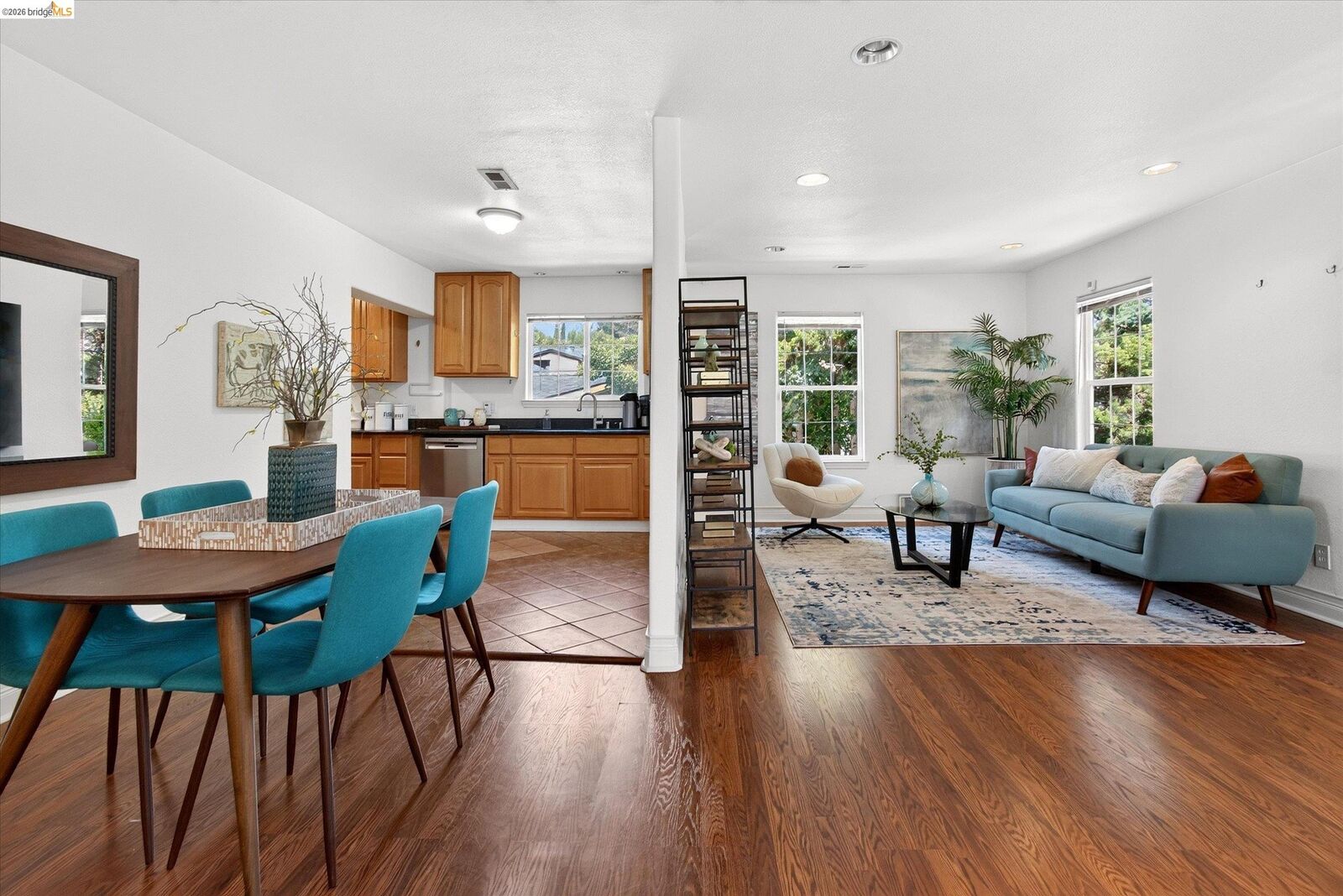 Property Photo:  7925 Greenly Dr  CA 94605 