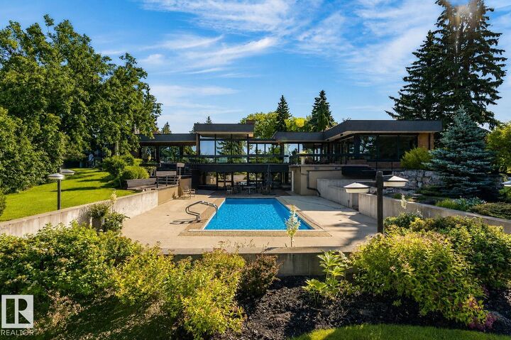 59 Westbrook Drive NW — photo 1
