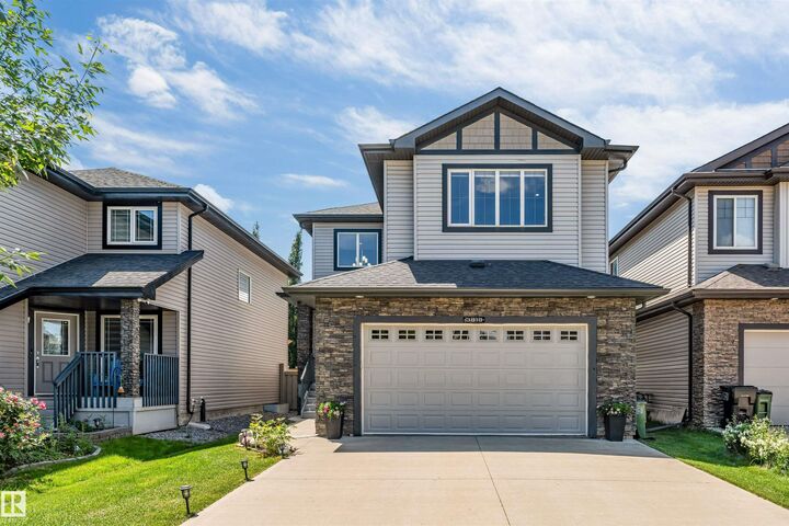 3819 Claxton Close SW — photo 1