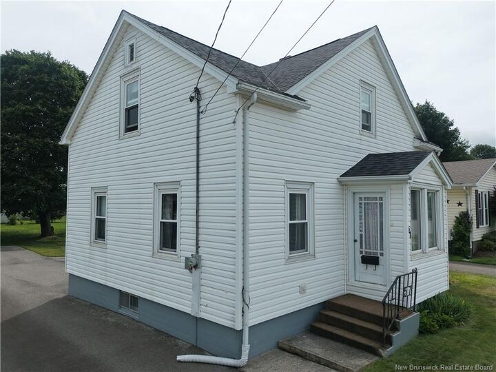 Property Photo: 57 Cedar Avenue NB E4E 1K6