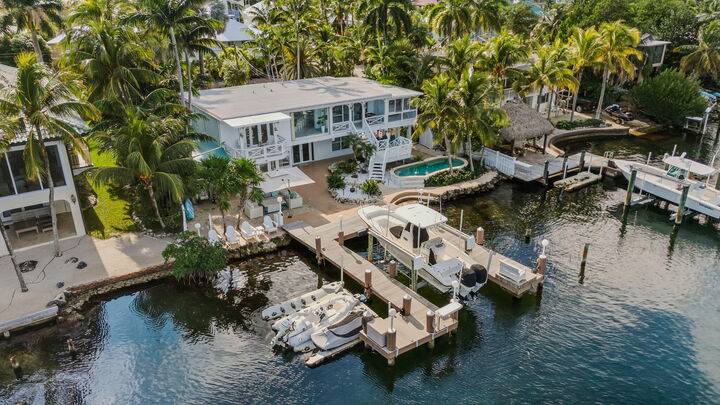 Property Photo:  16 North Drive  FL 33037 