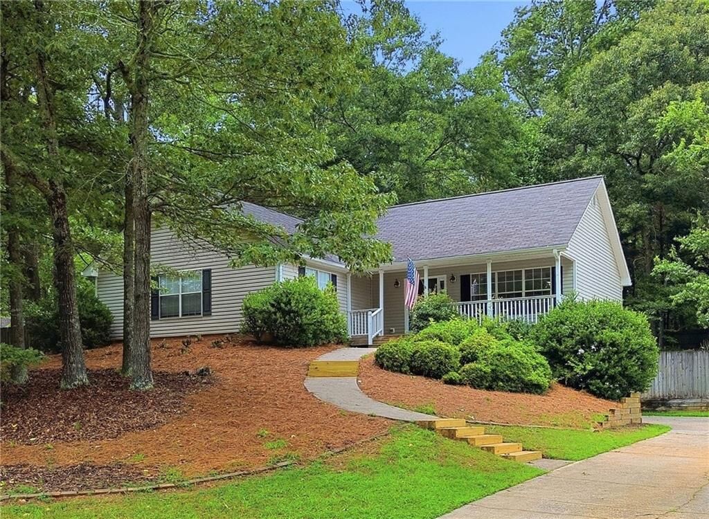 Property Photo:  5295 Harris Creek Drive  GA 30040 
