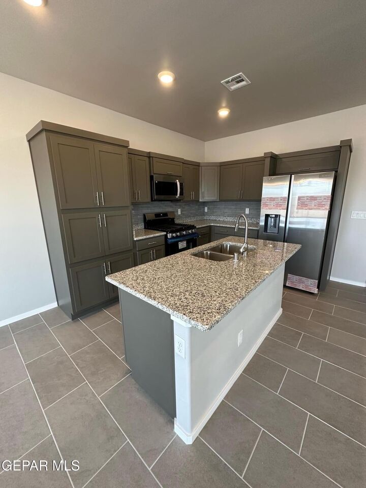Property Photo:  50993 Purple Mat Avenue  TX 79934 