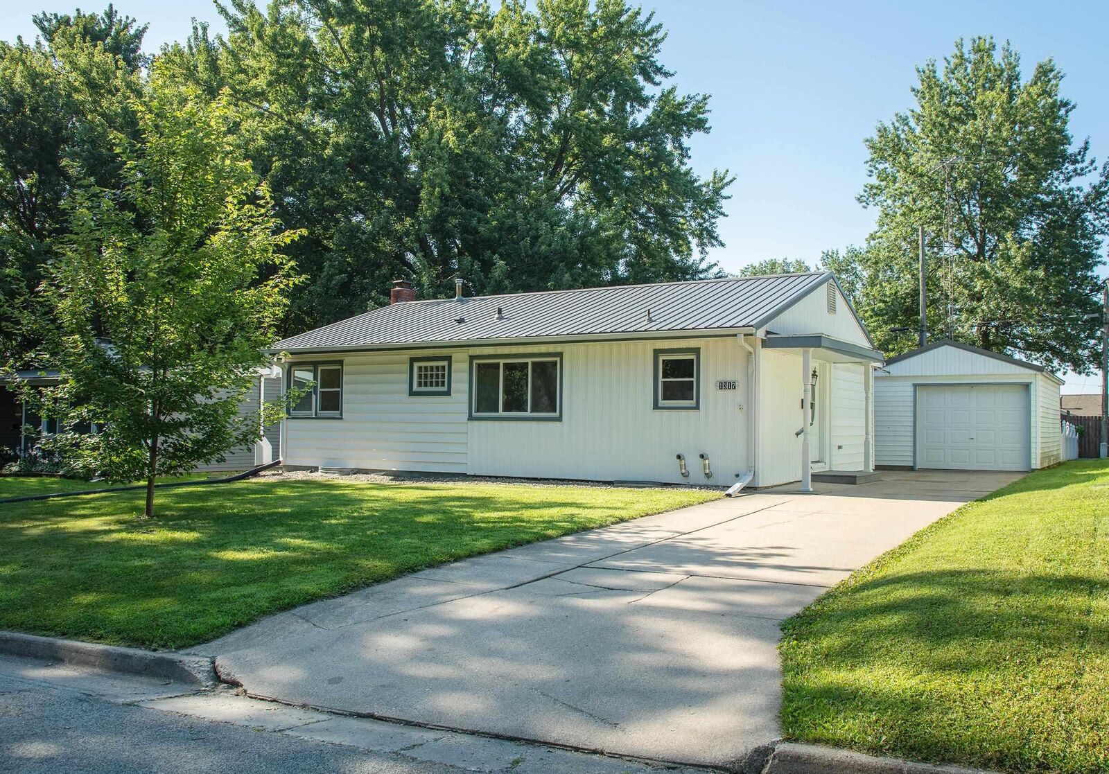 Property Photo: 1317 3rd Ave SW IA 50677