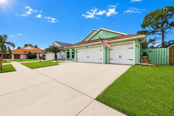 Property Photo: 1747 Wood Brook Street FL 34689