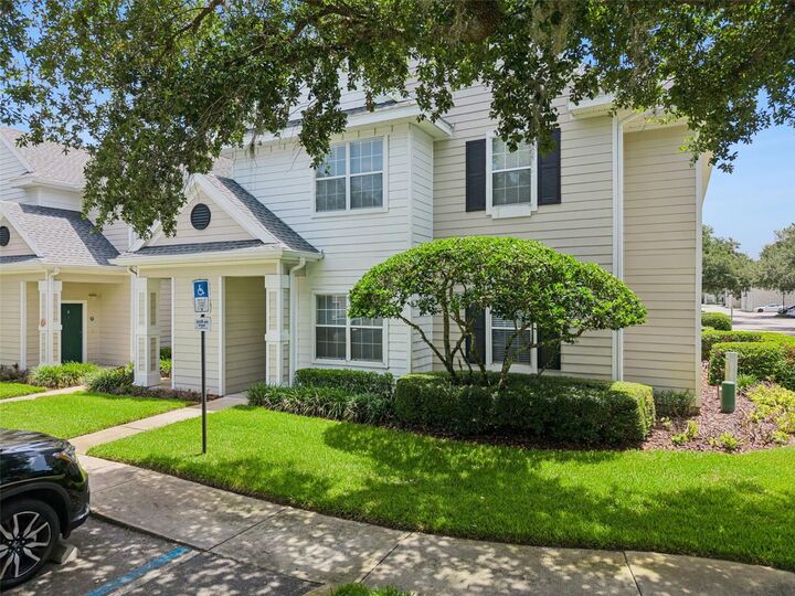 Property Photo:  200 Southern Pecan Circle 104  FL 34787 