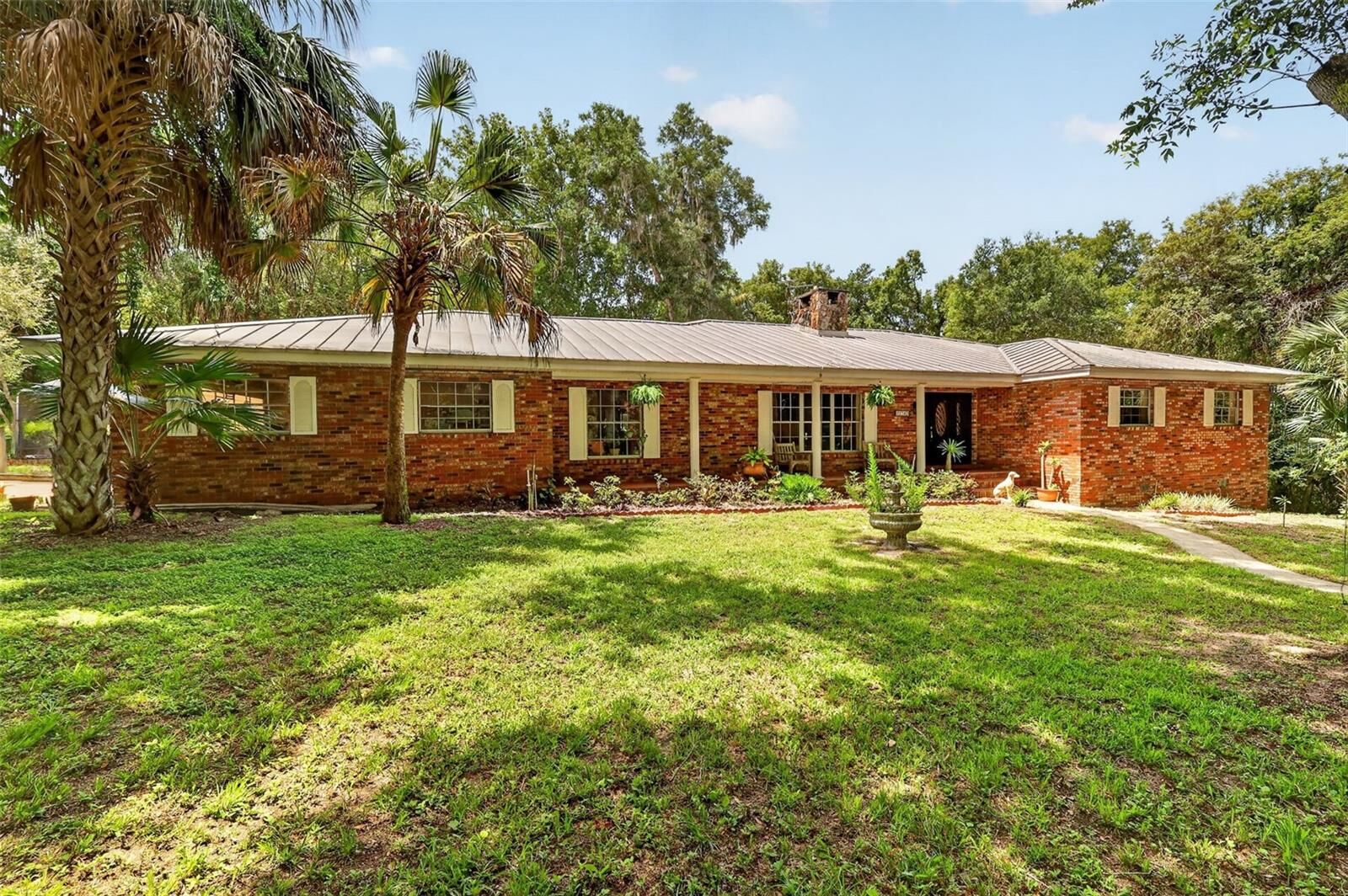 Property Photo: 22740 County Road 44A FL 32736
