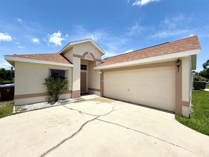 Property Photo:  2705 Chatham Circle  FL 34746 