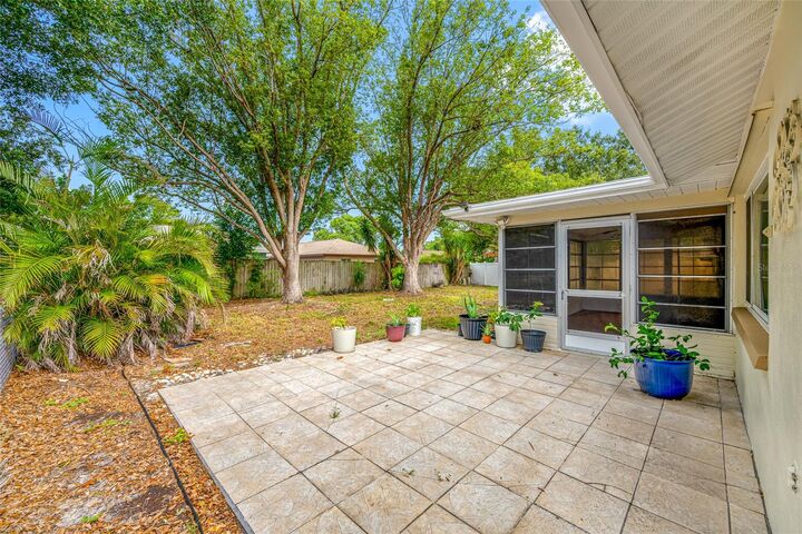 Property Photo:  3259 Parkway Place  FL 34684 