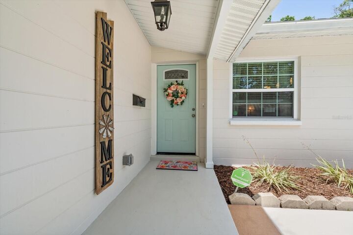 Property Photo: 5820 Commonwealth Avenue N FL 33703