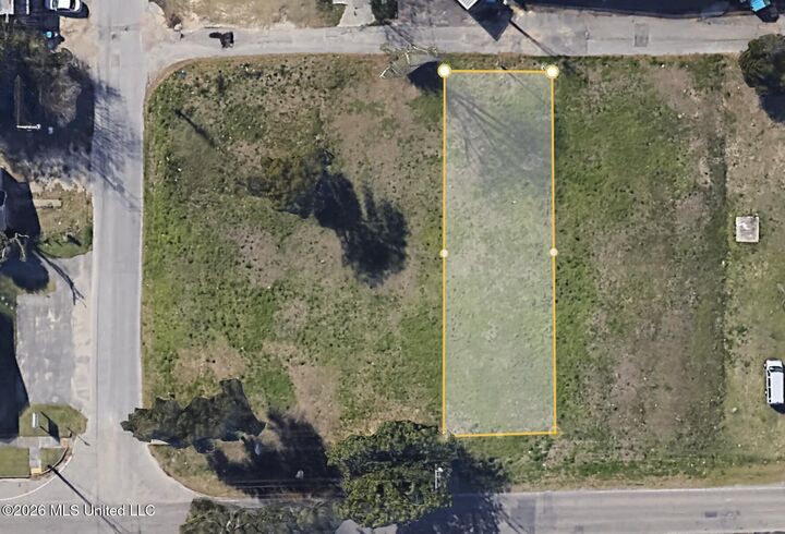 Property Photo:  2309 24th Avenue  MS 39501 