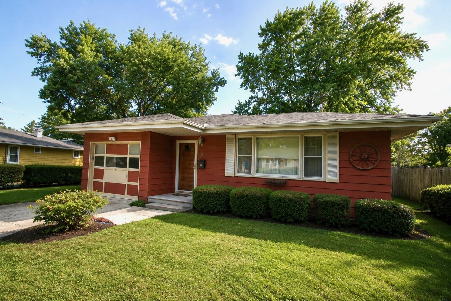 Property Photo: 21 Morris Street IL 60436