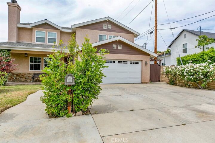 Property Photo: 7129 Forbes Avenue CA 91406
