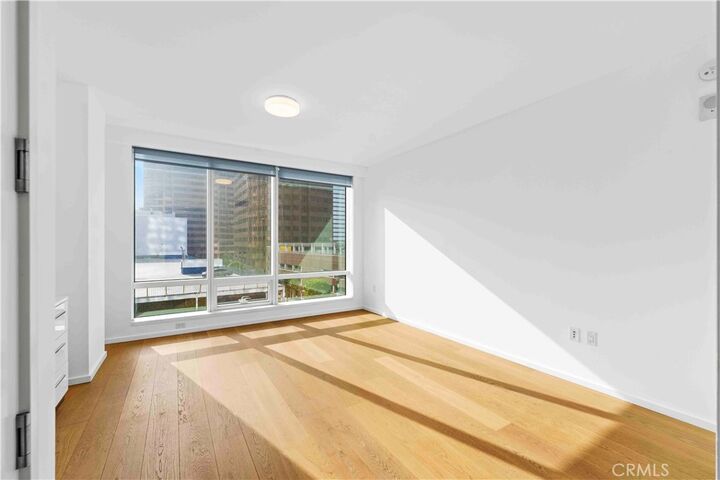 Property Photo:  877 Francisco 517  CA 90017 