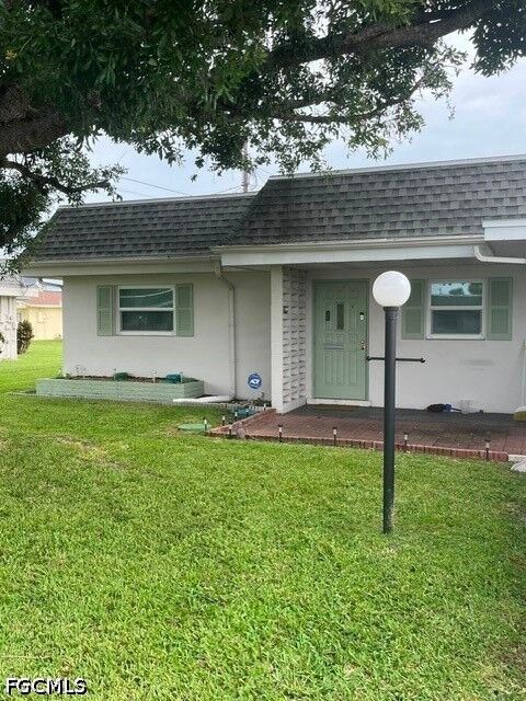 Property Photo:  2331 Magnolia Court  FL 33936 