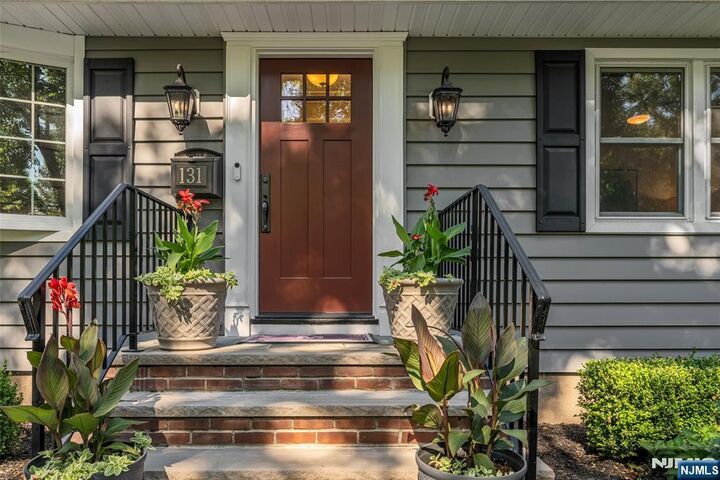 Property Photo:  131 Highwood Avenue  NJ 07452 
