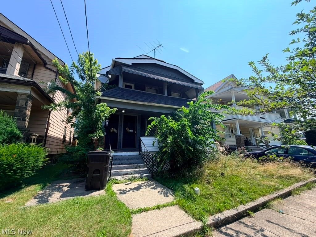 Property Photo:  941 Alhambra Road  OH 44110 