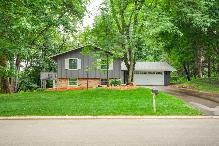 Property Photo:  15841 N Hillcrest Court  MN 55346 