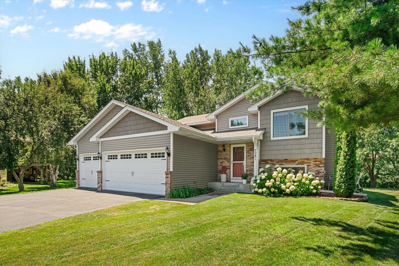 Property Photo: 7281 Terra Court MN 55014