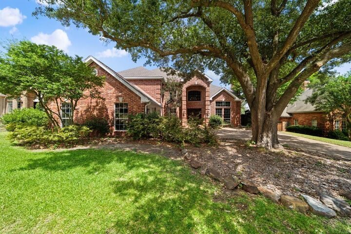 Property Photo: 917 Hills Creek Drive TX 75072