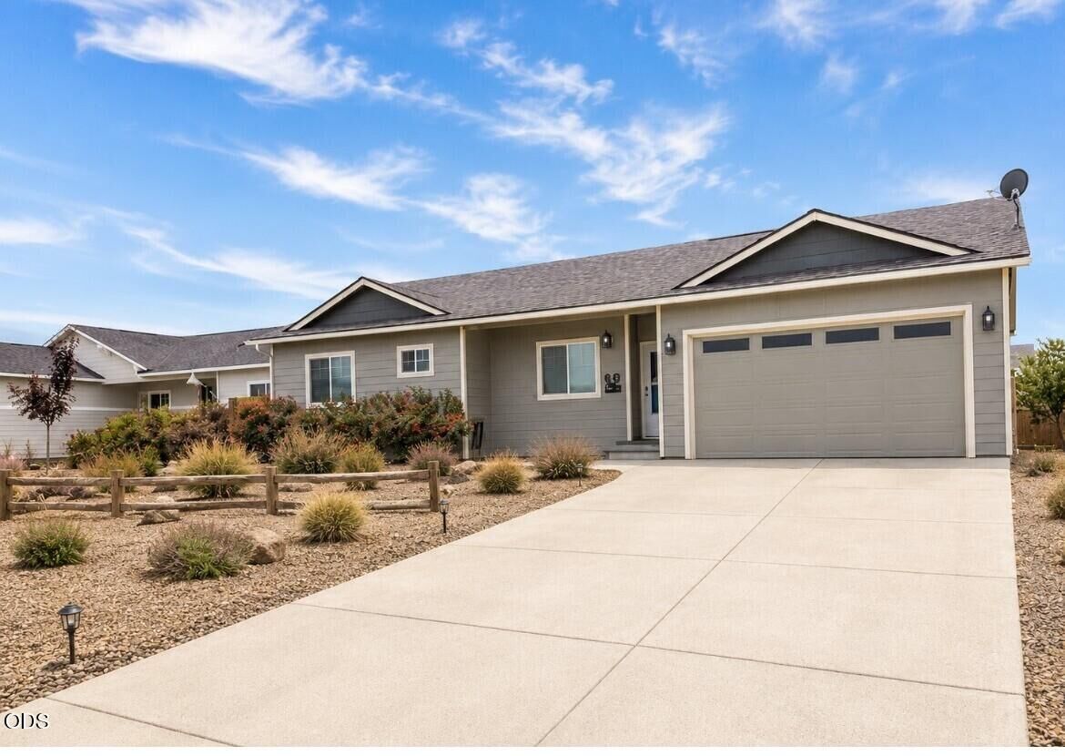 Property Photo: 229 Alfalfa Drive OR 97734