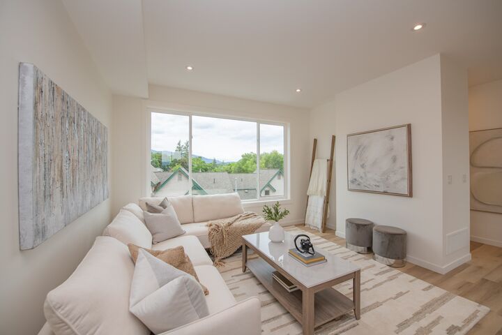 Property Photo:  3602 Pleasant Valley Road 6  BC V1T 4L6 