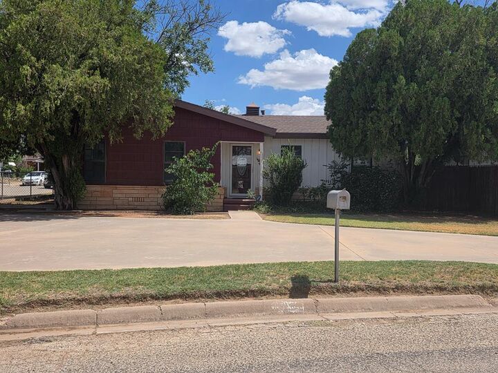Property Photo:  120 Browning  TX 79549 