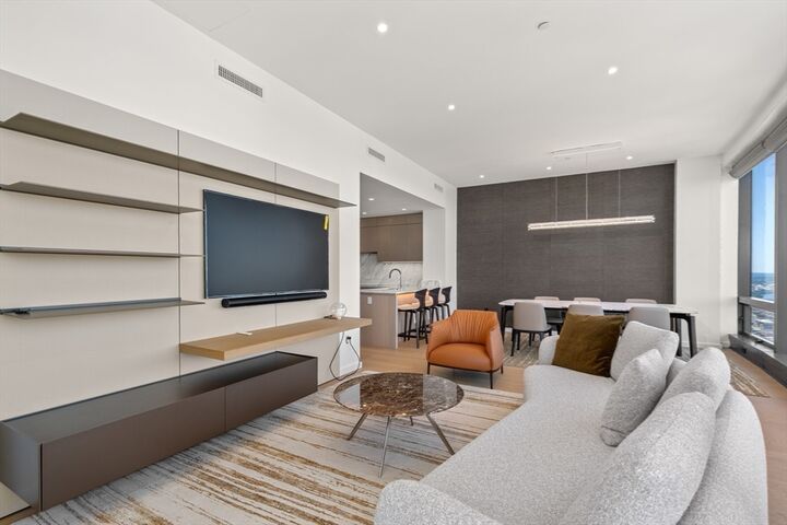 Property Photo:  682 Atlantic Ave 4905  MA 02111 