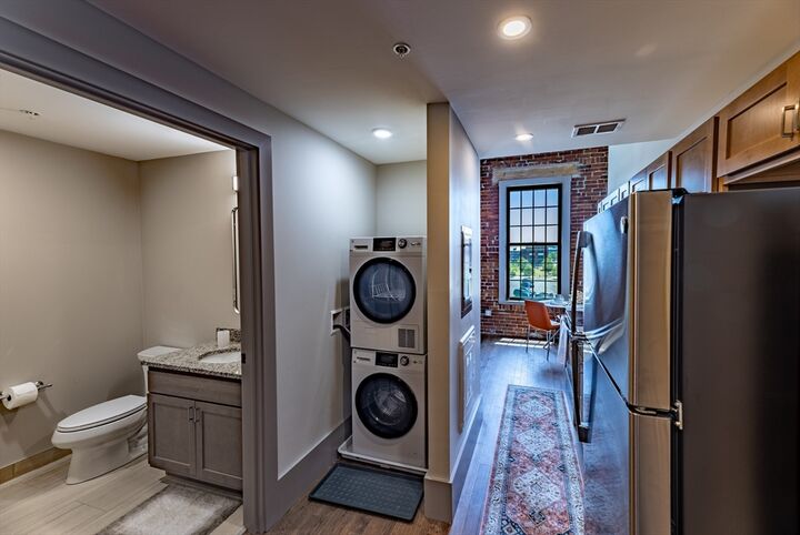 Property Photo: 90 Grove St 306 MA 01605