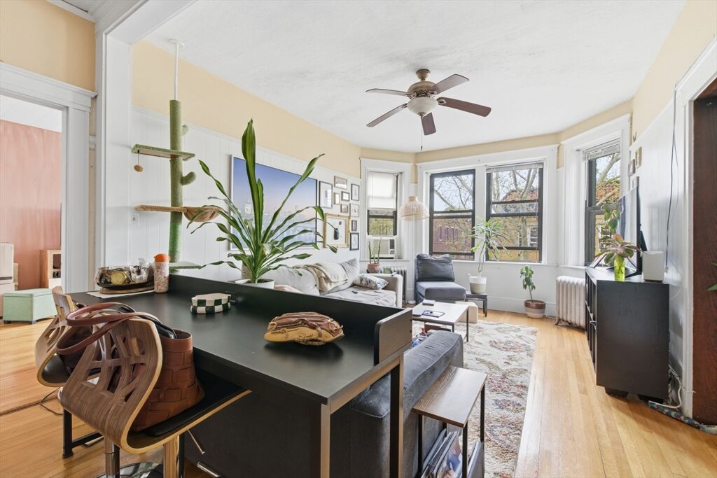Property Photo: 12 Parkman St 3 MA 02446