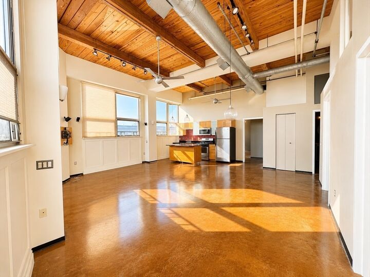 Property Photo:  118 Holmes 401  MA 02171 