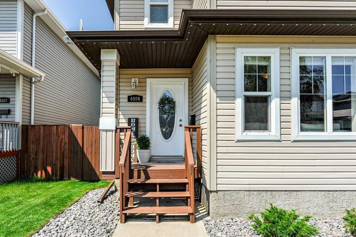 Property Photo: 4504 74 Street AB T4V 2T4