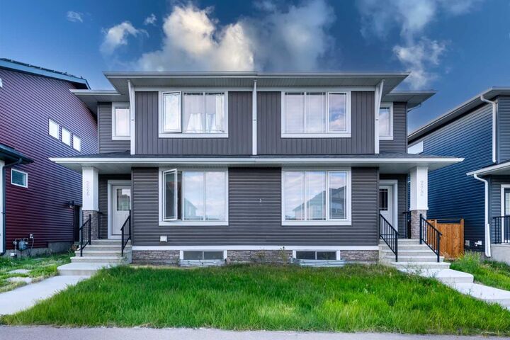 Property Photo: 226 Ambleton Drive NW AB T3P 1W7