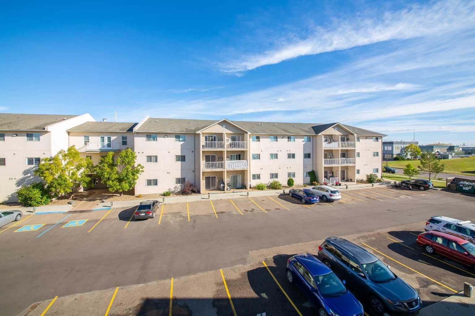 Property Photo:  6608 42 Street 102B  AB T9V 3L1 
