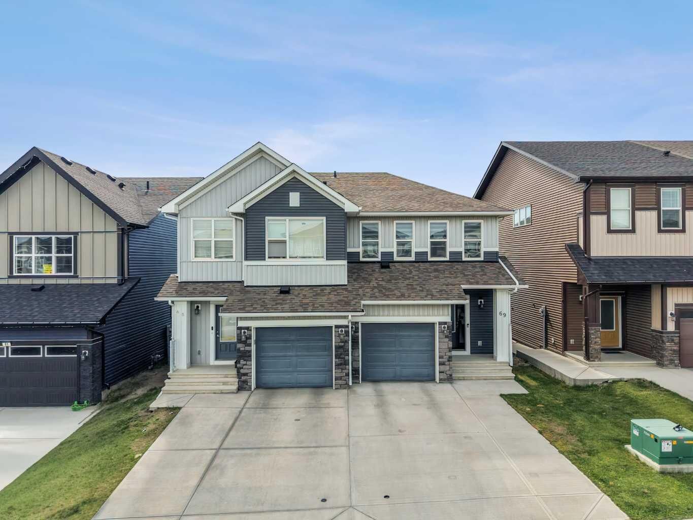 Property Photo: 69 Carringvue Park NW AB T3P 1L1